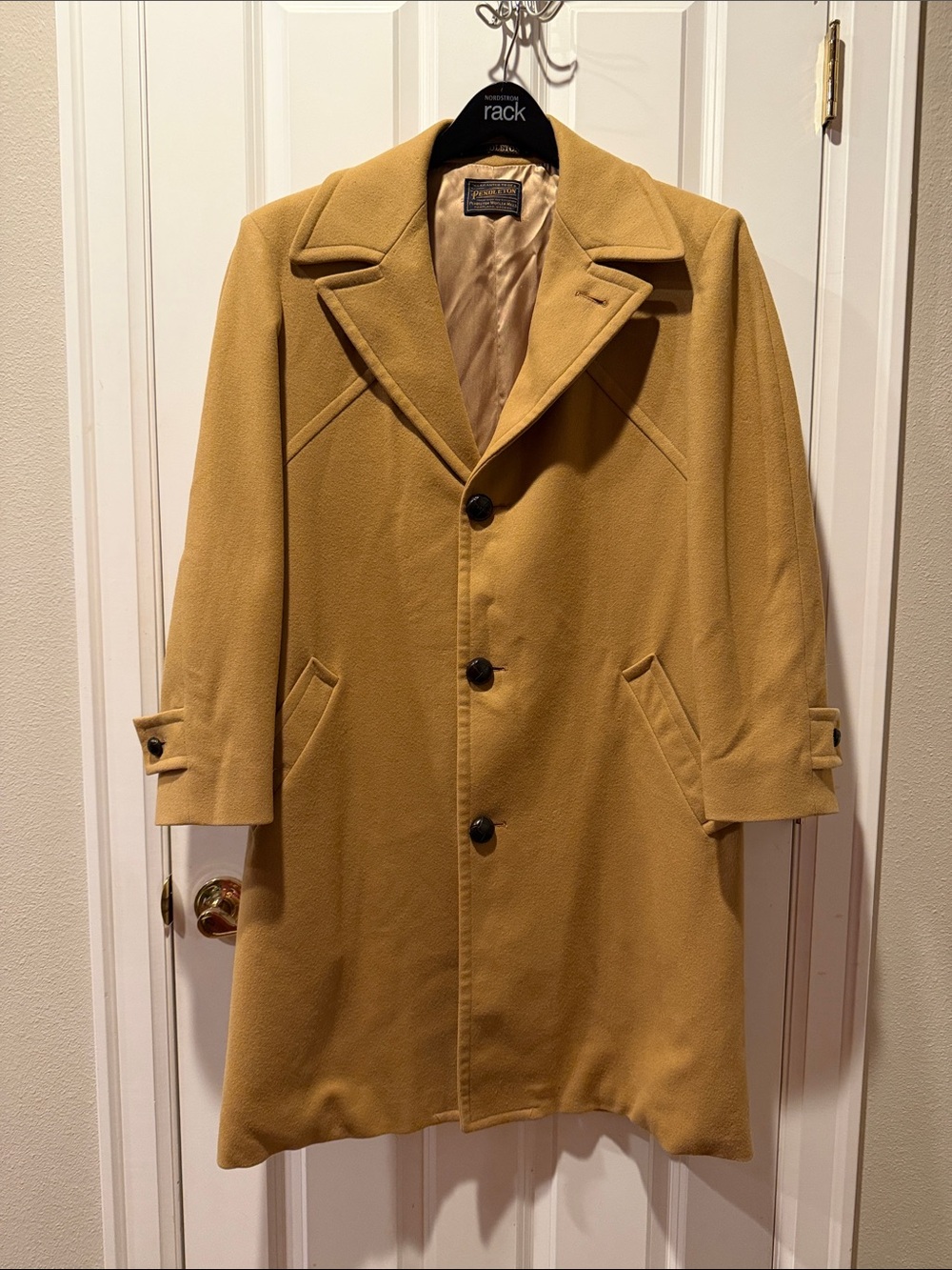 Men's Vintage Pendleton Wool Camel colored Overcoat - Classic Single-Breasted